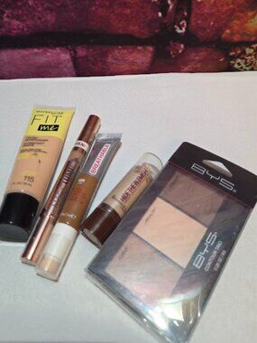 5 Piece face makeup set- Brand new, sealed